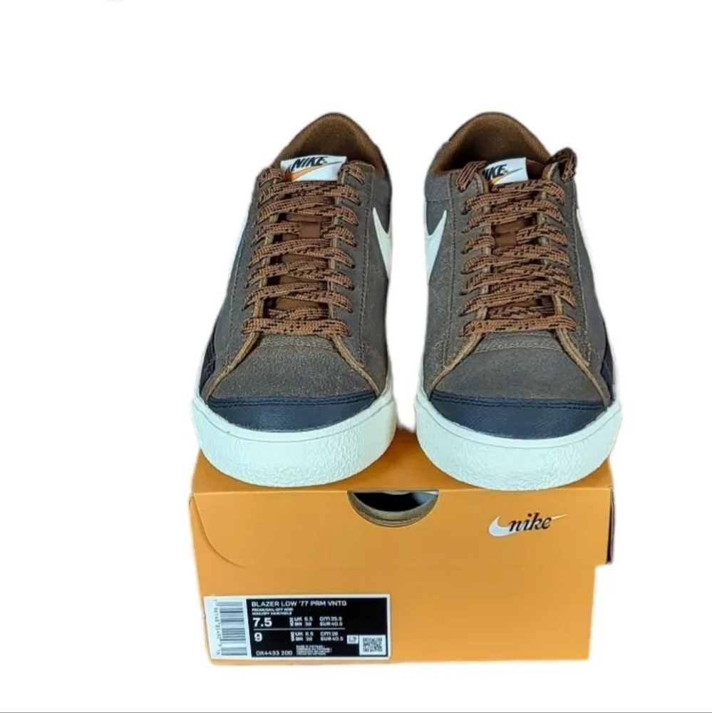 Nike Blazer Low '77 PRM  DX4433-200  Men's - Picture 2 of 4